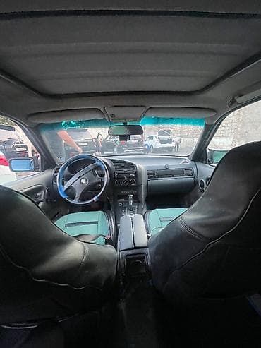 1994: BMW 3 series: 1.8 l | 1994 il Sedan — 5