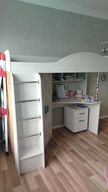 Oyuncaqlar: *30azn* ¹⁵ Çarpayı+yazı masası birlikdəMatras yoxdu sökülü vəziyyətdə — 1