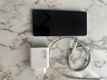 2 ci el laptop: Xiaomi 13 Pro, 256 GB, rəng - Yaşıl, 
 İki sim kartlı — 1