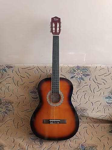 basketboll forması: Klassik gitara, Yeni — 1