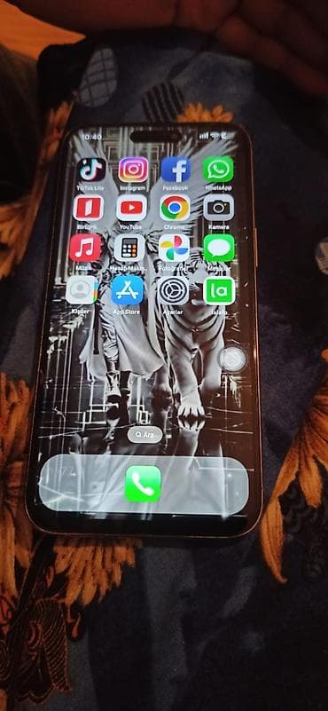 ucuz iphone telefonlar: IPhone 15 Pro, Qızılı, Face ID — 1