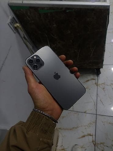 iphone 13 pro 128 ikinci el: IPhone 12 Pro Max, 128 GB, Qara, Simsiz şarj — 1