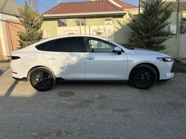 kia ölüxana razin: BYD : 1.5 l | 2024 il 44000 km Sedan — 3