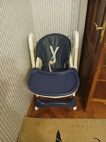 Uşaq yemək stulu - Rəng: tünd mavi oturacaq və masa, ağ karkas -