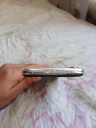 iphone 11 xirdalan: IPhone X, Gümüşü, Face ID — 5