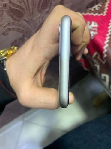 ikinci el telefonlar gence: IPhone 11, 128 GB, Ağ, Face ID — 6