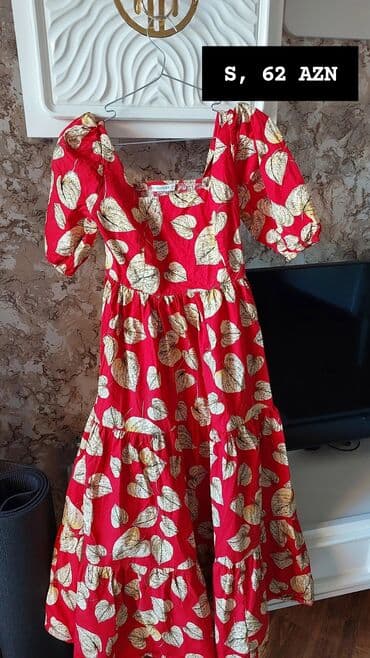 jaketler qadin ucun: Qadın geyimləri kolleksiyası 1) Ağ-qara bluz - Ölçü: S - Qiymət: 18 — 5