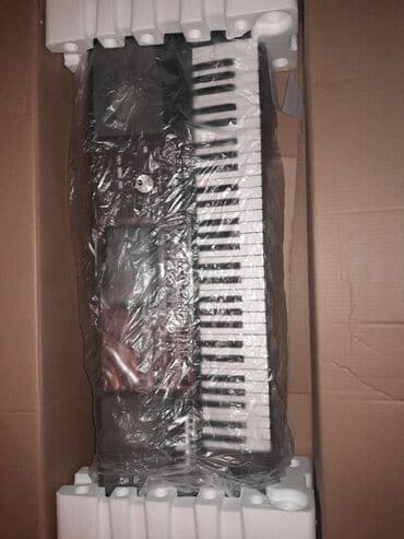 Sintezatorlar: Elektron klaviatura/sintezator - Tam ölçülü klaviatura: təxminən 61 — 1