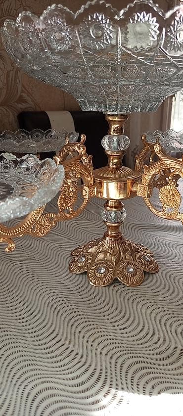 dibcek qabi: Böyük en boyuyundendir Meyve cerez qabi.Agirdir 4 kilo rahat meyve — 6