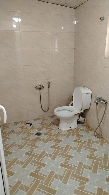 avtovagzalda kiraye evler: 1 otaqlı ADELNİ olan heyet.evi kiraye verilir Sabunçu bazarna marşruta — 7