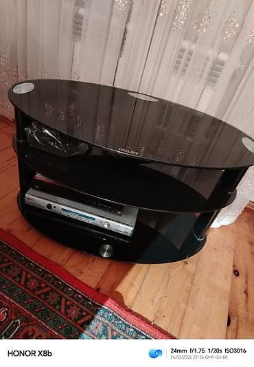 kunç divan: Düz TV altlığı, Polkalı, Şüşəli — 3