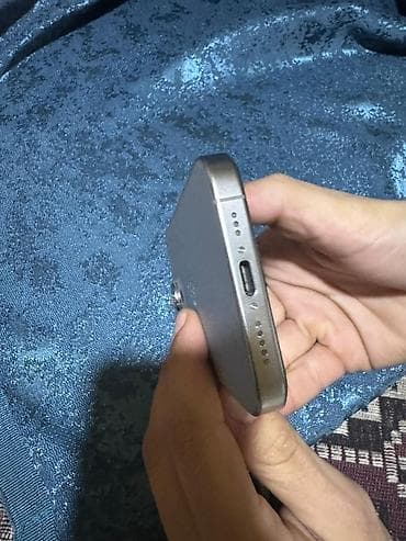 iphon 5 s: IPhone 15 Pro, 128 GB, Natural Titanium, Face ID — 4