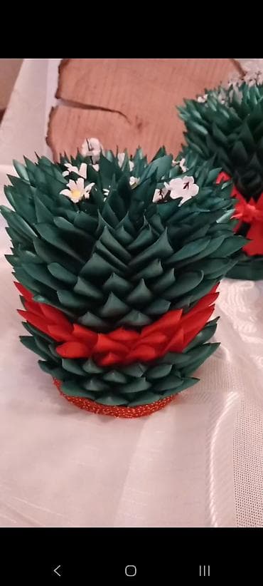 gül satisi: Dekorativ süni güldən hazırlanmış stolüstü kompozisiya. - Material — 1