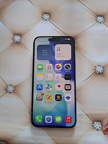 redmi 8 kabrolar: IPhone 15 Pro Max — 4
