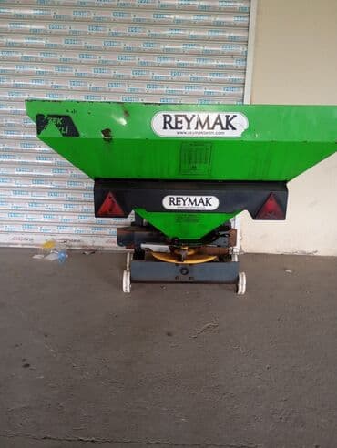 islenmis kotanlar: Reymak markalı yaşıl rəngli kənd təsərrüfatı səpici. Bu avadanlıq — 1