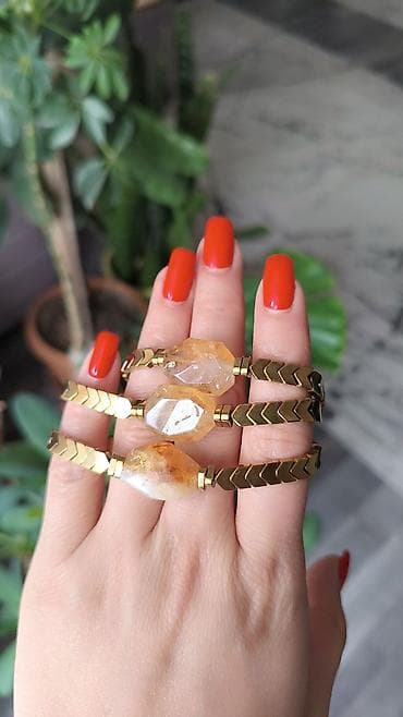 muncuq satisi instagram: Təbii daslardan hazirlanmisdir.💜💙🤎💚❤️ — 1