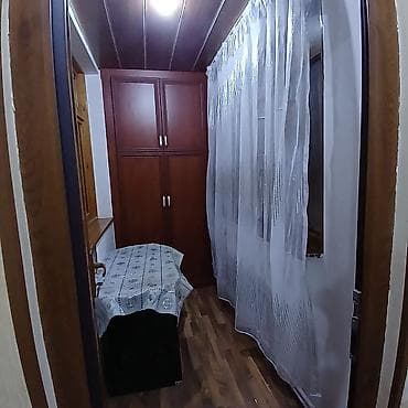 maştağa evləri: 10cu mk 2otaqlı içi əşyalı ev kira verilir 5in 3cu mərtəbəsi 400azn — 5