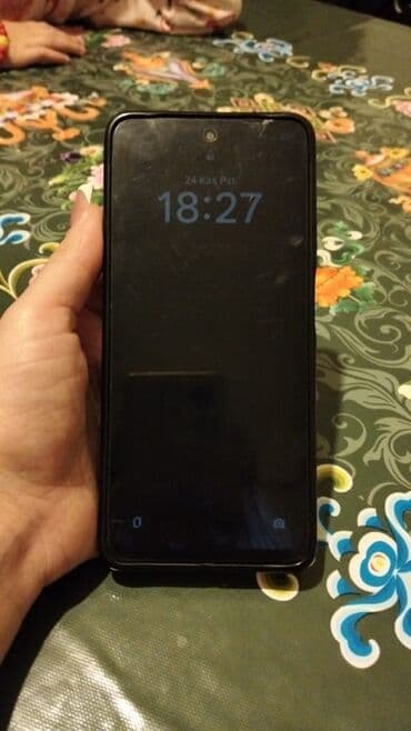 telefon uzlukləri: Oppo A3, 256 GB, rəng - Qara, İki sim kartlı — 3