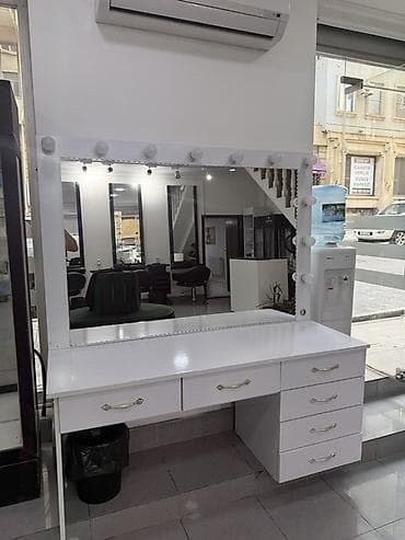 make up stolu: Vizaj masası və güzgü komplekti - Rəng: ağ - Peşəkar vizaj/saç — 1