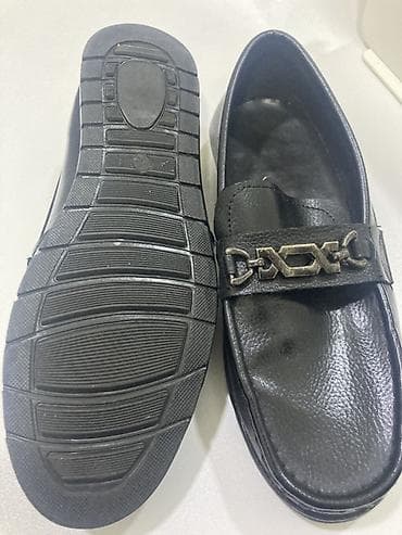 novruz bezeyi: Qara loafer ayaqqabılar - Stil: Klassik mokasin/loafer - Rəng: Qara - — 4