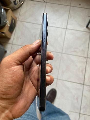 13 mini iphone: Poco F5, rəng - Qara, Sensor — 5