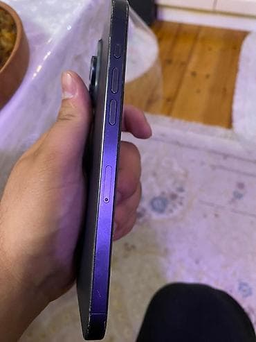IPhone 14 Pro, Deep Purple, Qırıq lalafo.az -da IPhone 14 Pro, Deep Purple, Qırıq