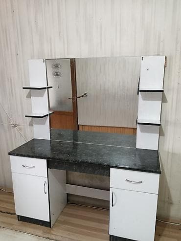 salon mebeleri: Makiyaj üçün masa, Güzgülü — 1