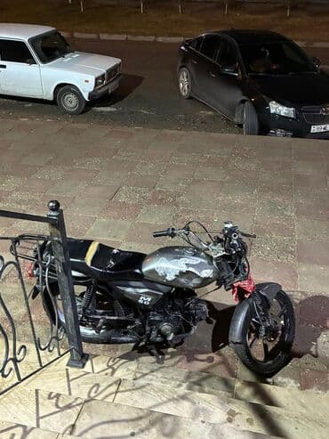 Yağlar və avtokimyəvi maddələr: - M50, 50 sm3 — 2