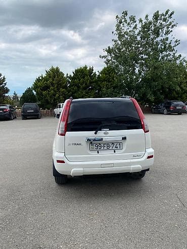 Транспорт: Nissan X-Trail: 2 л | 2001 г. Внедорожник — 5
