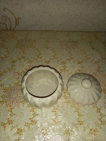 20 yas tort sekilleri: Qənd, konfet qabı. Ev dizaynında dekor olaraq da istifadə edilir — 5