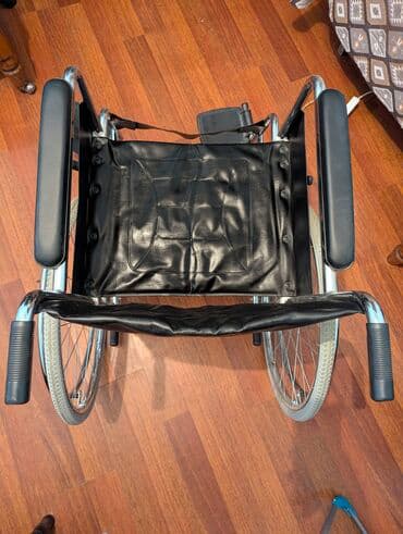 əlillər üçün araba: Təkərli əlil arabası – klassik model Xüsusiyyətlər: - Krom örtüklü — 1
