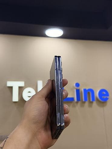 nintendo switch 2 el: Samsung Galaxy Z Fold 5, 256 GB, rəng - Qara, Zəmanət, Kredit, Sensor — 4