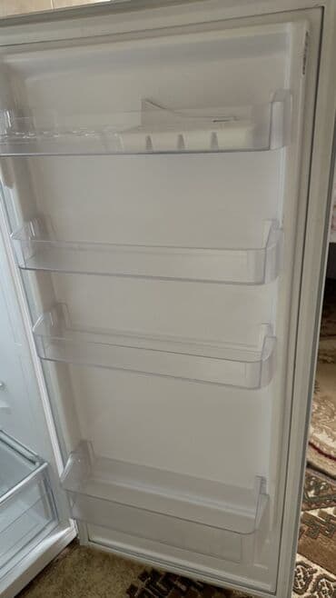 samsung a 03 s: İşlənmiş 2 qapılı Regal Soyuducu Satılır, rəng - Ağ — 3