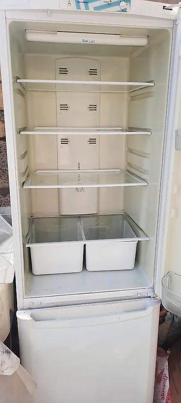 морозильные камеры в баку: Indesit iki kameralı soyuducu - Rəng: ağ - Tip: alt hissədə — 4
