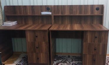 писменный стол: Для девочки и мальчика, Б/у, С выдвижными ящиками, Письменный стол, Без стульев — 1