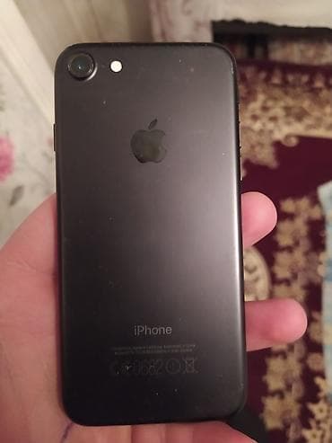 Isuzu: IPhone 7, 32 GB, Qara, Qırıq — 1