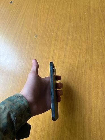 ikinci el macbook: IPhone 12 Pro, 128 GB — 5