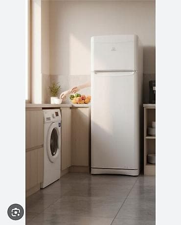 kiçik soyuducular: 2 qapılı Indesit Soyuducu Satılır, rəng - Ağ — 1