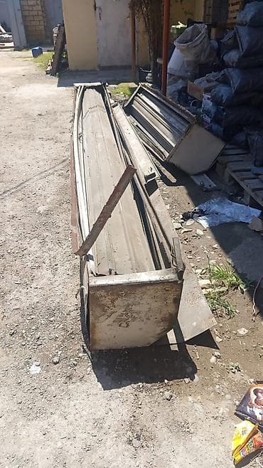 2 çi el: 3 ədəd Metal jalüz qapı panelləri və aksesuarları - Material — 1