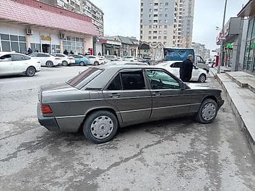 mersedes maşin: Mercedes-Benz 190 (W201): 2 l | 1989 il Sedan — 3