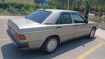 hava ceken: Mercedes-Benz 190 (W201): 2 l | 1990 il Sedan — 7