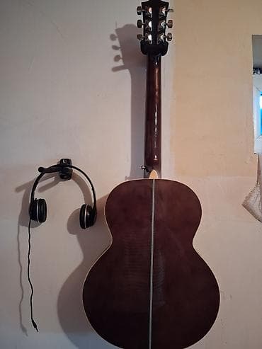 kitara: Akustik gitara – QMS brendi - Korpus: tam ölçülü akustik korpus — 2