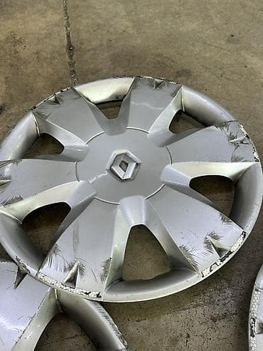 reno tondar: İşlənmiş Kolpak Renault R 15 — 3