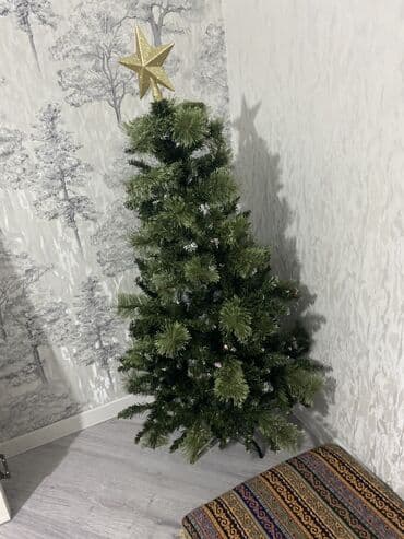 yolka ağacları: Yeni il yolkası Uzunluğu 1,50 Üstündə oyuncaqlar verilir, qiyməti — 3