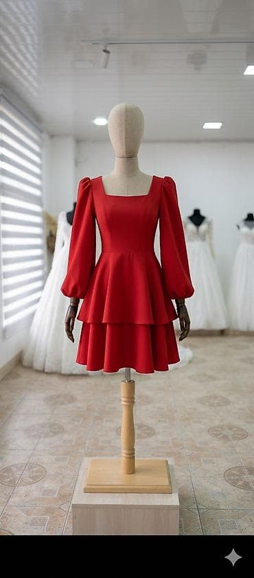 Təcili satılır! Xüsusi sifarişlə tikilmiş, çox zərif və dəbdəbəli