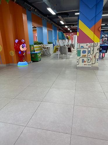 Xadimə tələb olunur, Ayda 2 dəfə ödəniş, 30-45 yaş, 1 ildən az təcrübə