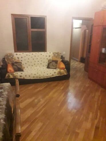 xutor kiraye: Binəqədi rayonu,8 mkr,Azəri şadlıq sarayının yanı.16 mərtəbəli — 5