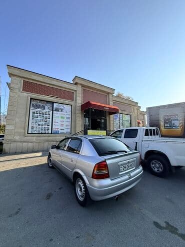 maşın guzgusu: Opel Astra: 1.4 l | 2005 il 200287 km Hetçbek — 2