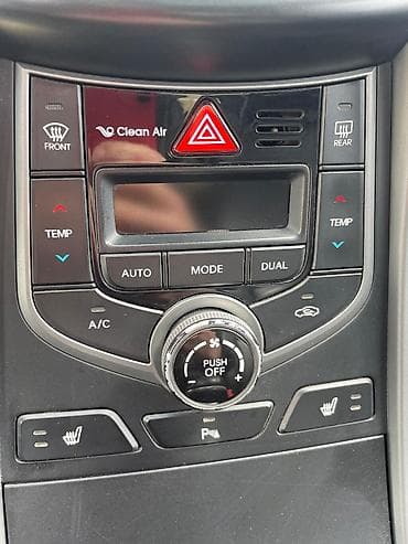 kia optima 2021: Hyundai Elantra: 1.8 l | 2014 il Sedan — 9