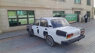 195 55 15: VAZ 2107 sedan - Kuzov: 4 qapılı, ağ rəng üzərində bir neçə hissədə — 1